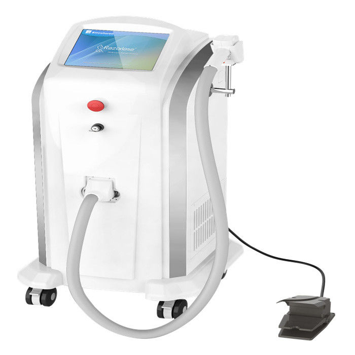 No Pigmentation 808nm Diode Laser Machine , SHR Salon Laser Hair Removal System